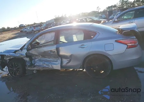 2013 Nissan Altima 2.5 S z USA, uszkodzony, nr VIN 1N4AL3AP1DC913918